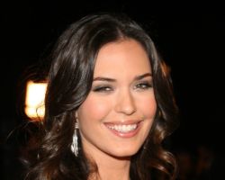 WHAT IS THE ZODIAC SIGN OF ODETTE ANNABLE?